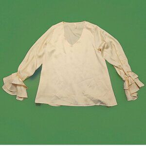 Tychee Textured Flutter Sleeve Blouse Women's Size Medium Career Boho Dressy